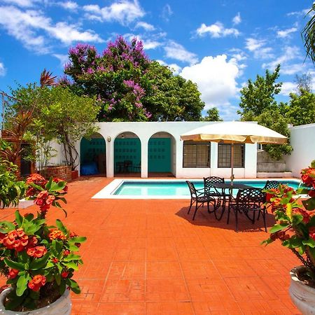 2 BR on Private Estate Apartment Kingston Exterior foto