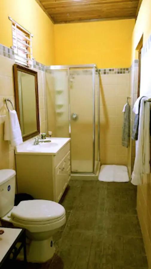 2 BR on Private Estate Apartment Kingston Exterior foto